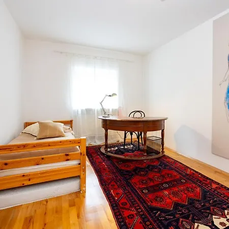 Am Badesee Apartment *